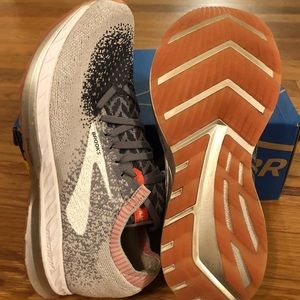 EUC Women’s Brooks Bedlam 8.5